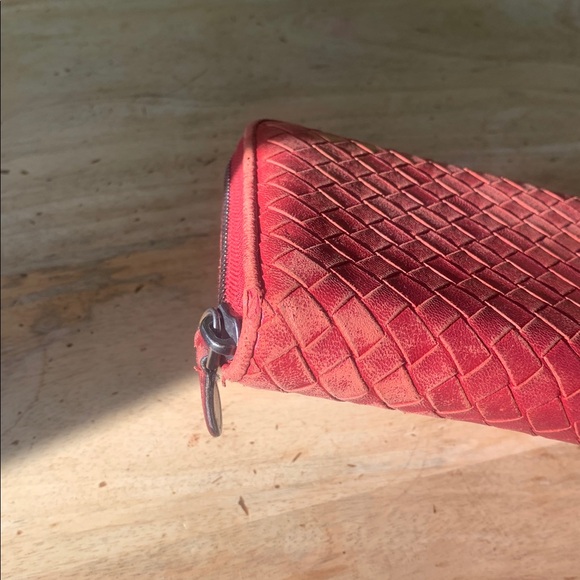 BOTTEGA VENETA Intrecciato Lambskin Leather Long Wallet - Picture 8 of 11